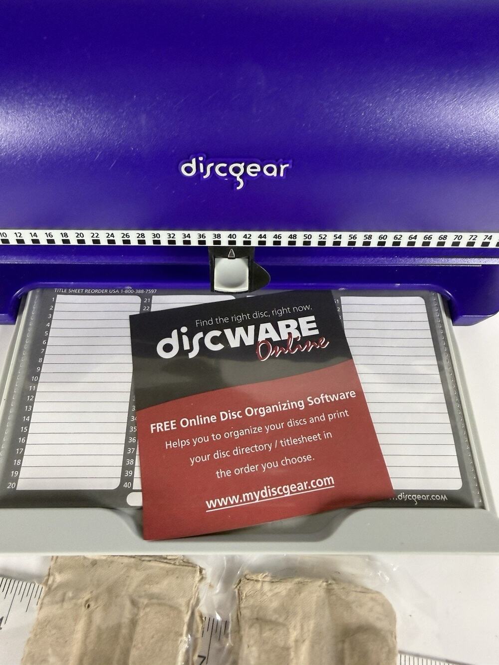 VTG Discgear Selector CD/DVD Organizer & Storage Case Purple NEW Holds 80 Discs